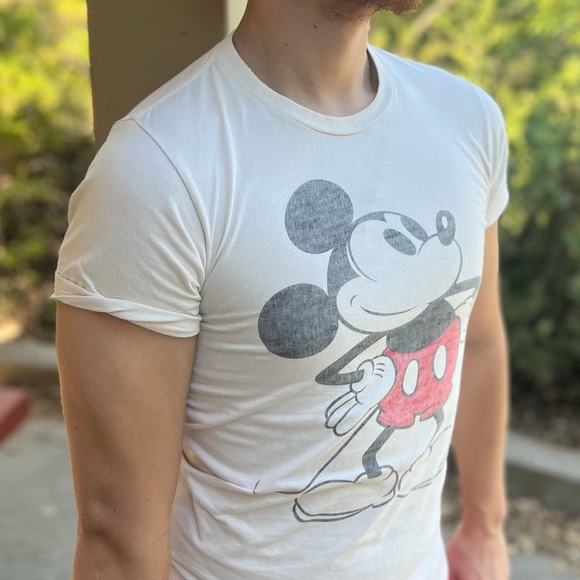 DISNEY MICKEY MOUSE MEN T SHIRT VINTAGE DISTRESSED HAPPY FACE SMILE PROUD PRIDE - Picture 9 of 16